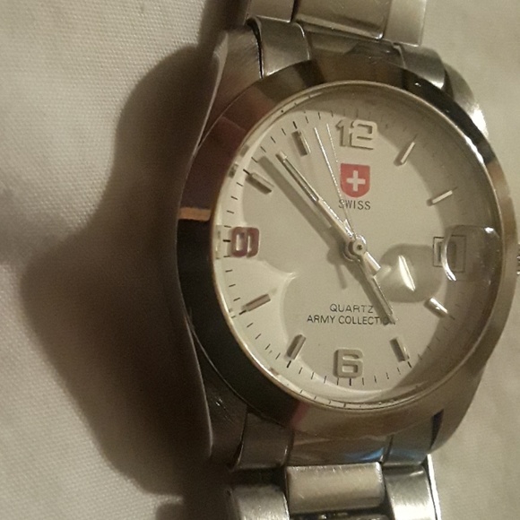 COPY - Wenger Men's Swiss Army Quartz watch - Picture 3 of 8